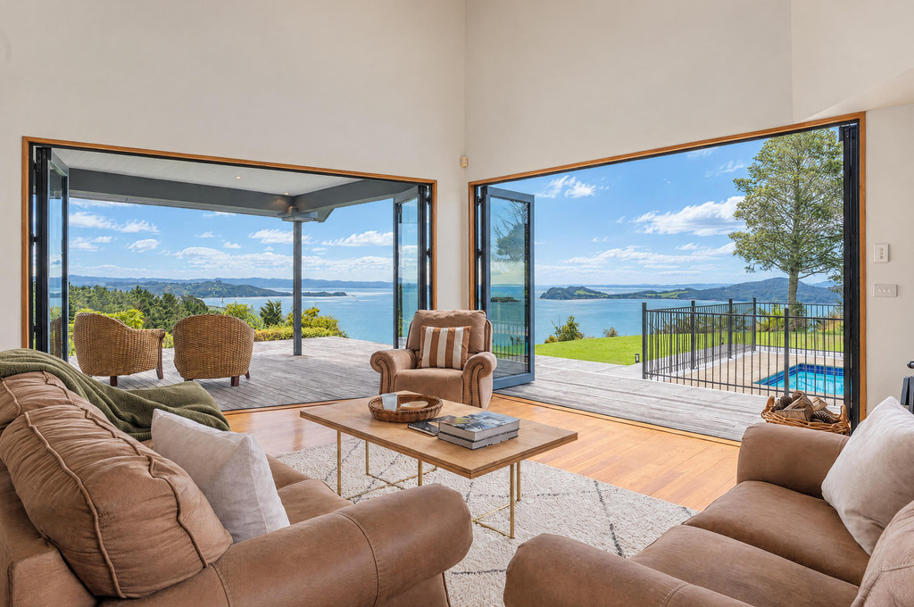 A Private Coastal Sanctuary | Panoramic Gulf Views