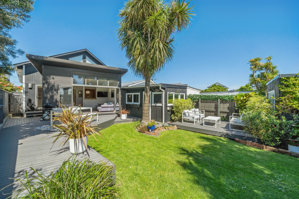 Classic Charm, Contemporary Living